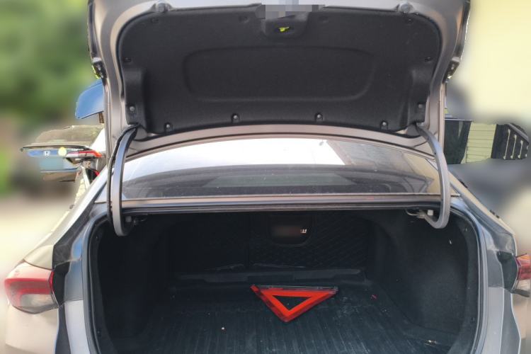 Used GAC Trumpchi EMPOW 2022 270T DCT J16 R-Style Track Edition Trunk