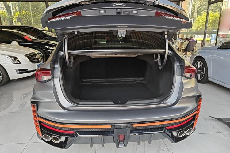 Used GAC Trumpchi EMPOW 2022 270T DCT J16 R-Style Track Edition Trunk