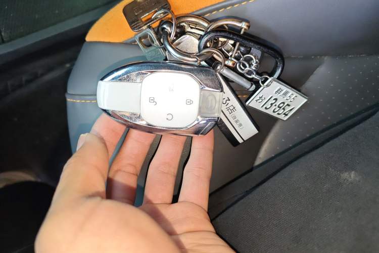 Used GAC Trumpchi EMPOW 2022 270T DCT J16 R-Style Track Edition Vehicle Key