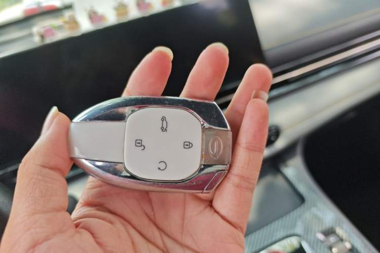 Used GAC Trumpchi EMPOW 2022 270T DCT J16 R-Style Track Edition Vehicle Key