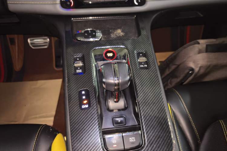 Used GAC Trumpchi EMPOW 2022 270T DCT J16 Galaxy Fighter Edition Gear Lever