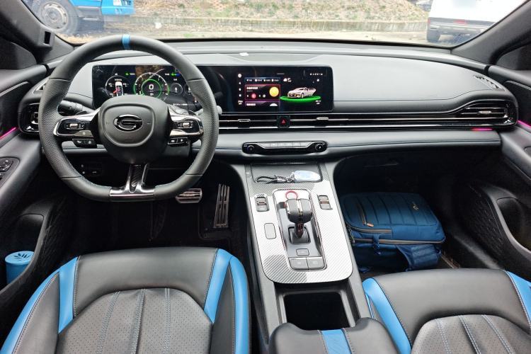 Used GAC Trumpchi EMPOW 2022 270T DCT J16 Galaxy Fighter Edition Center Console