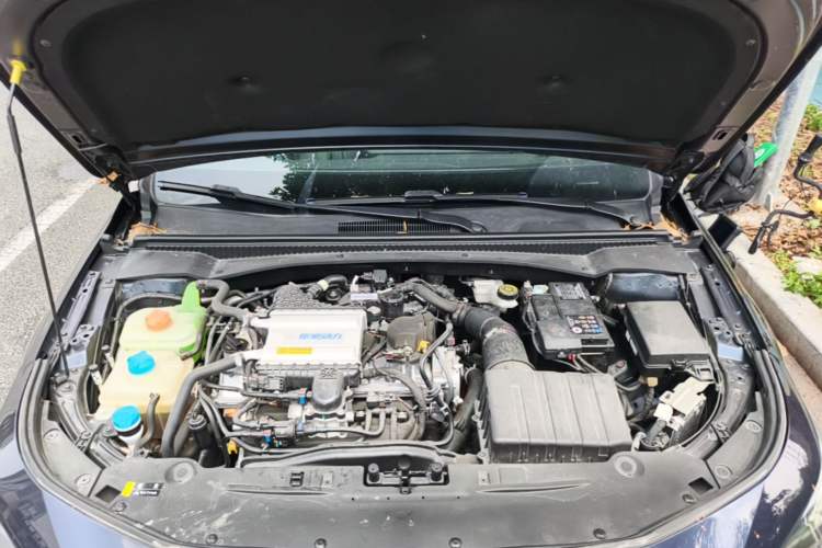 Used GAC Trumpchi EMPOW 2022 270T DCT J16 Galaxy Fighter Edition Engine Bay