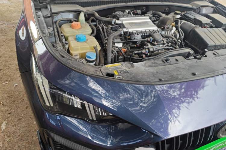 Used GAC Trumpchi EMPOW 2022 270T DCT J16 Galaxy Fighter Edition Engine Bay Right