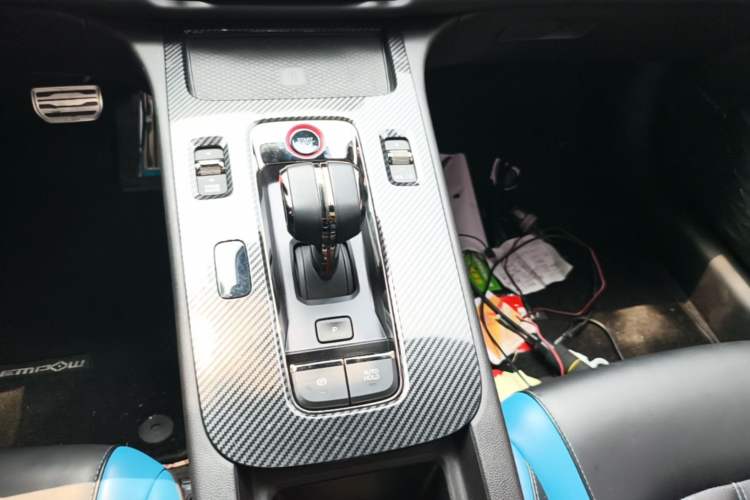 Used GAC Trumpchi EMPOW 2022 270T DCT J16 Galaxy Fighter Edition Gear Lever
