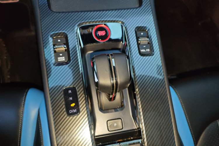 Used GAC Trumpchi EMPOW 2022 270T DCT J16 Galaxy Fighter Edition Gear Lever