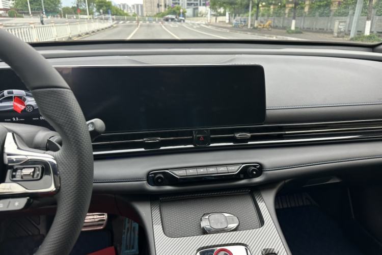 Used GAC Trumpchi EMPOW 2022 270T DCT J16 Galaxy Fighter Edition Interior 4