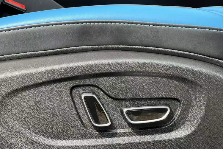 Used GAC Trumpchi EMPOW 2022 270T DCT J16 Galaxy Fighter Edition Interior 9