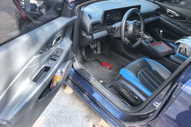 Used GAC Trumpchi EMPOW 2022 270T DCT J16 Galaxy Fighter Edition Left Front Seat