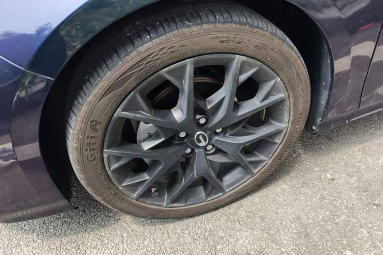 Used GAC Trumpchi EMPOW 2022 270T DCT J16 Galaxy Fighter Edition Left Front Wheel Hub