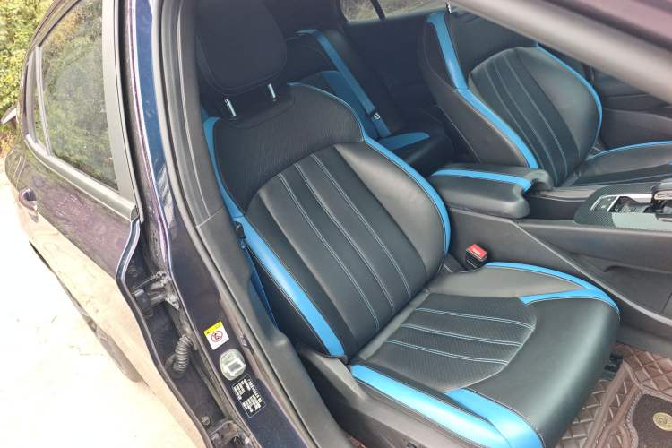 Used GAC Trumpchi EMPOW 2022 270T DCT J16 Galaxy Fighter Edition Right Front Seat