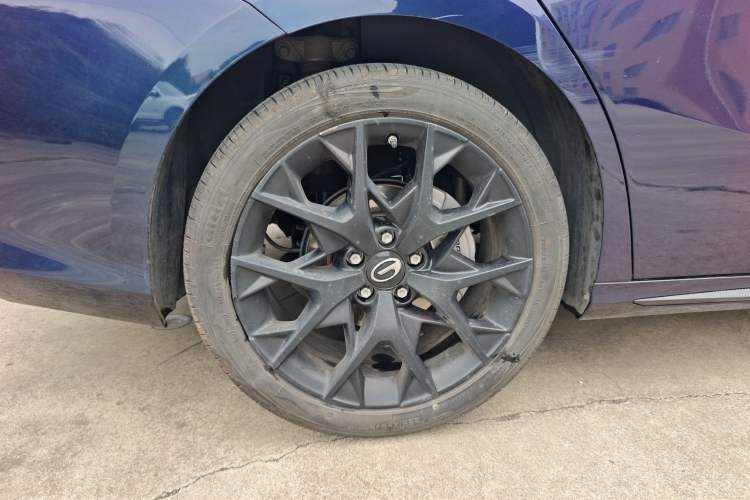 Used GAC Trumpchi EMPOW 2022 270T DCT J16 Galaxy Fighter Edition Right Rear Wheel Hub
