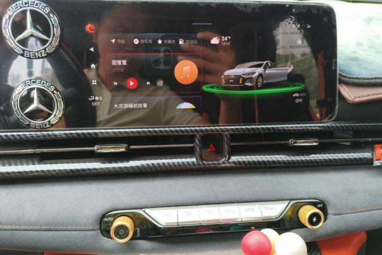 Used GAC Trumpchi EMPOW 2022 270T DCT J16 R-Style Track Edition Audio And AC Panel