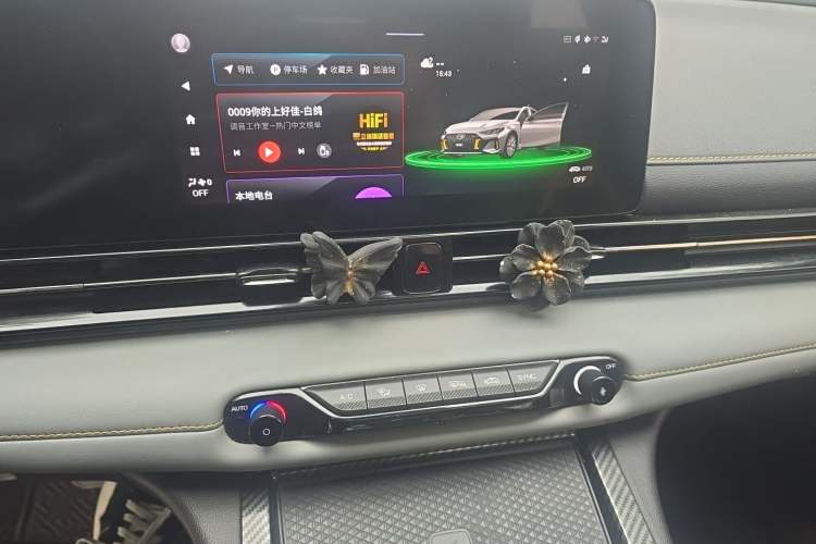 Used GAC Trumpchi EMPOW 2022 270T DCT J16 R-Style Track Edition Audio And AC Panel