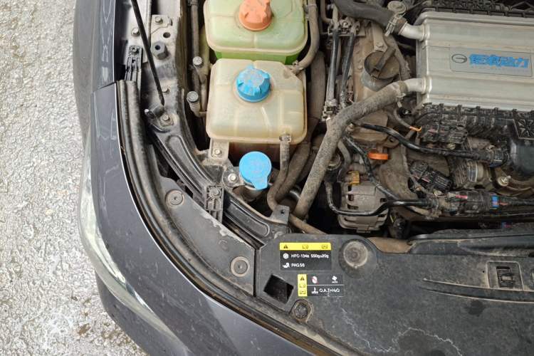 Used GAC Trumpchi EMPOW 2022 270T DCT J16 Galaxy Fighter Edition Engine Bay Right