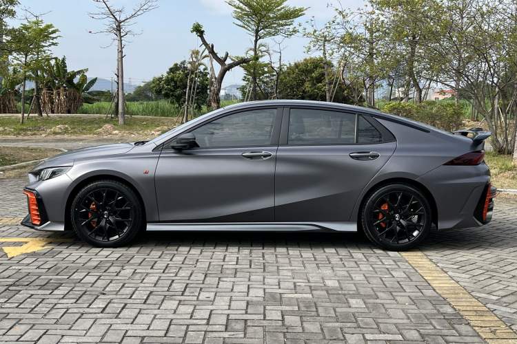 Used GAC Trumpchi EMPOW 2022 270T DCT J16 R-Style Track Edition Exterior 6