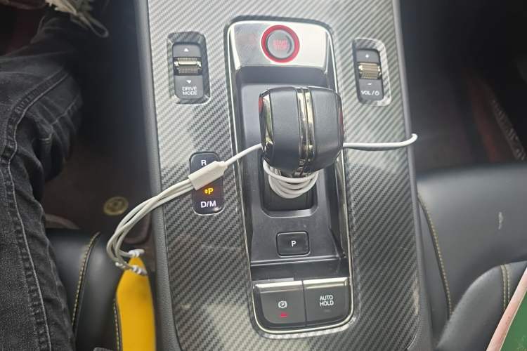 Used GAC Trumpchi EMPOW 2022 270T DCT J16 R-Style Track Edition Gear Lever