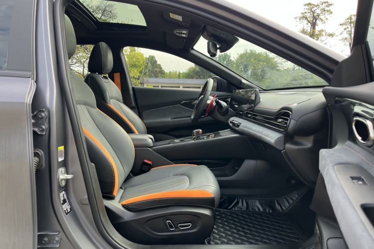 Used GAC Trumpchi EMPOW 2022 270T DCT J16 R-Style Track Edition Interior 2