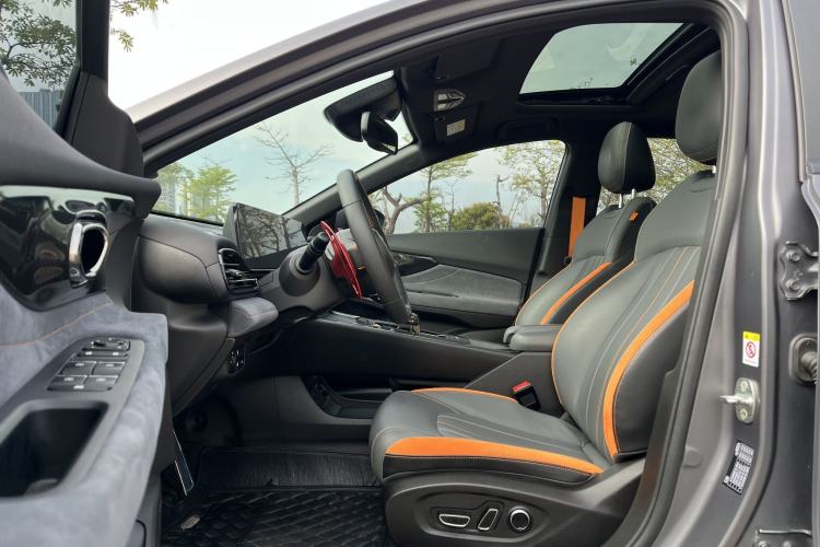 Used GAC Trumpchi EMPOW 2022 270T DCT J16 R-Style Track Edition Interior 3
