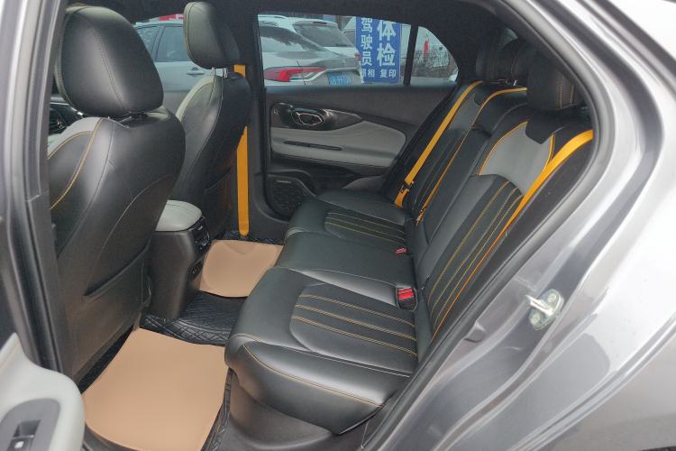 Used GAC Trumpchi EMPOW 2022 270T DCT J16 R-Style Track Edition Interior 4