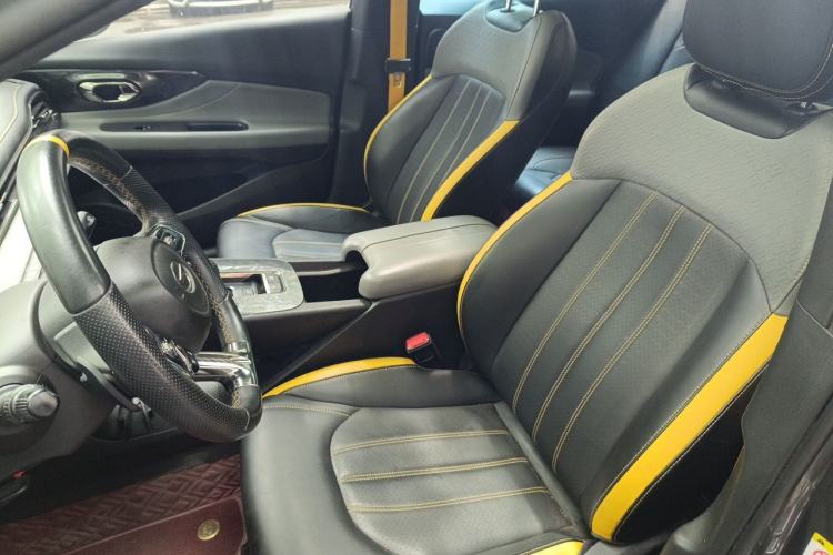 Used GAC Trumpchi EMPOW 2022 270T DCT J16 Galaxy Fighter Edition Left Front Seat