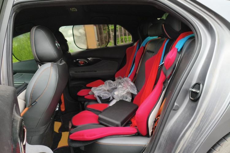 Used GAC Trumpchi EMPOW 2022 270T DCT J16 R-Style Track Edition Left Rear Seat