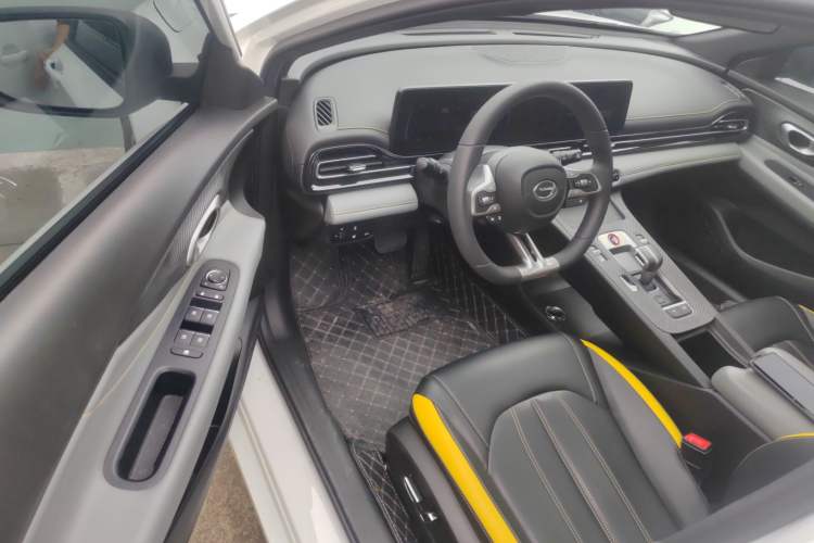 Used GAC Trumpchi EMPOW 2022 270T DCT J16 R-Style Track Edition Driver Seat