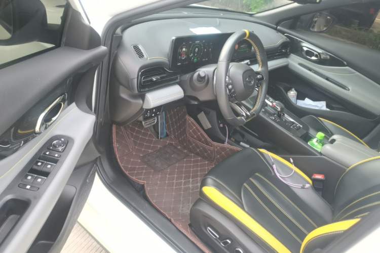 Used GAC Trumpchi EMPOW 2022 270T DCT J16 R-Style Track Edition Driver Seat