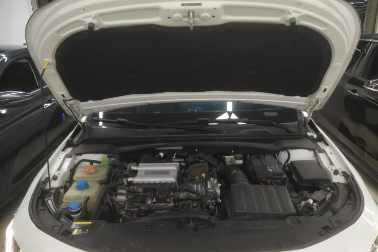 Used GAC Trumpchi EMPOW 2022 270T DCT J16 Galaxy Fighter Edition Engine Bay