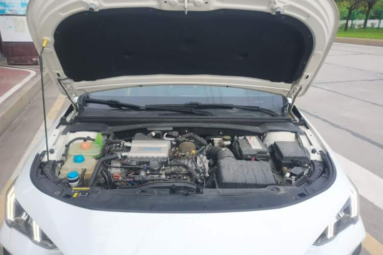 Used GAC Trumpchi EMPOW 2022 270T DCT J16 R-Style Track Edition Engine Bay