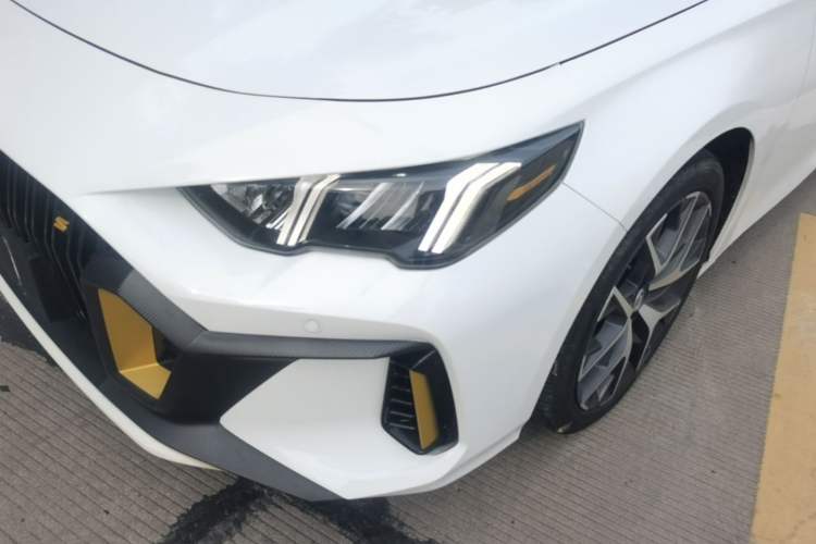 Used GAC Trumpchi EMPOW 2022 270T DCT J16 R-Style Track Edition Left Front Headlight