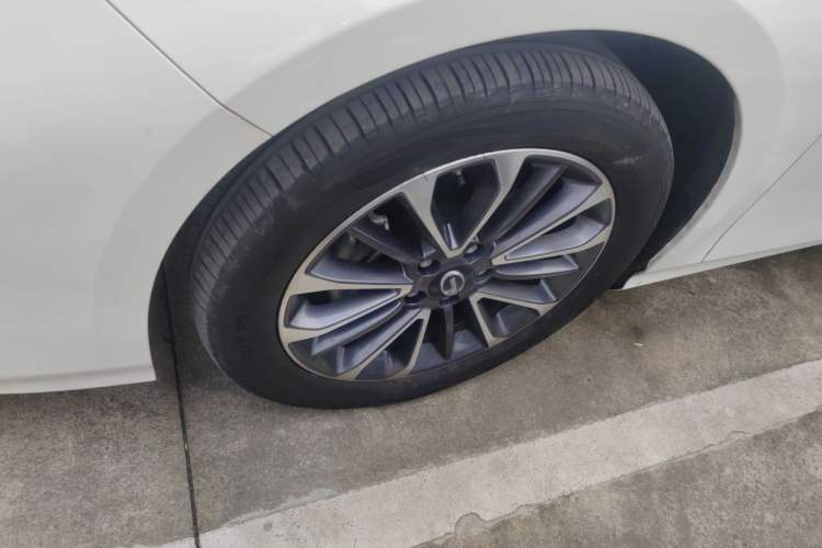 Used GAC Trumpchi EMPOW 2022 270T DCT J16 R-Style Track Edition Left Front Wheel Hub