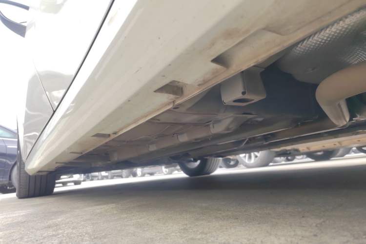 Used GAC Trumpchi EMPOW 2022 270T DCT J16 R-Style Track Edition Left Side Sill