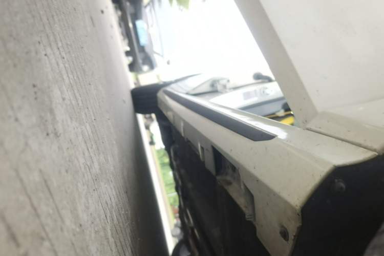 Used GAC Trumpchi EMPOW 2022 270T DCT J16 R-Style Track Edition Right Side Sill