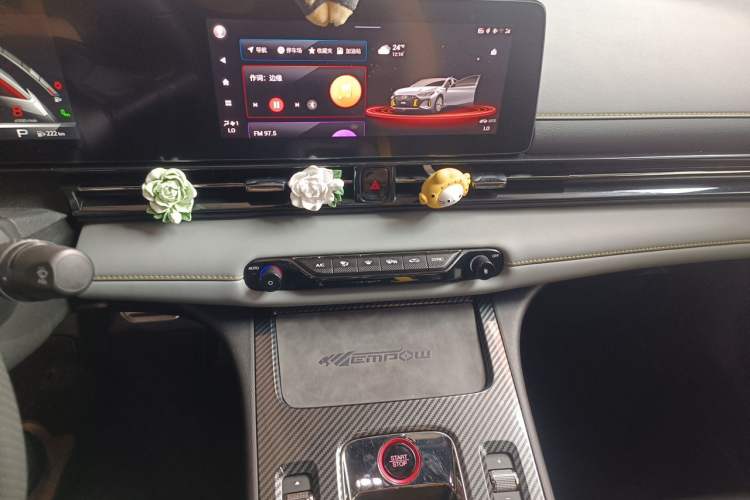 Used GAC Trumpchi EMPOW 2023 270T DCT J16 Version Audio And AC Panel