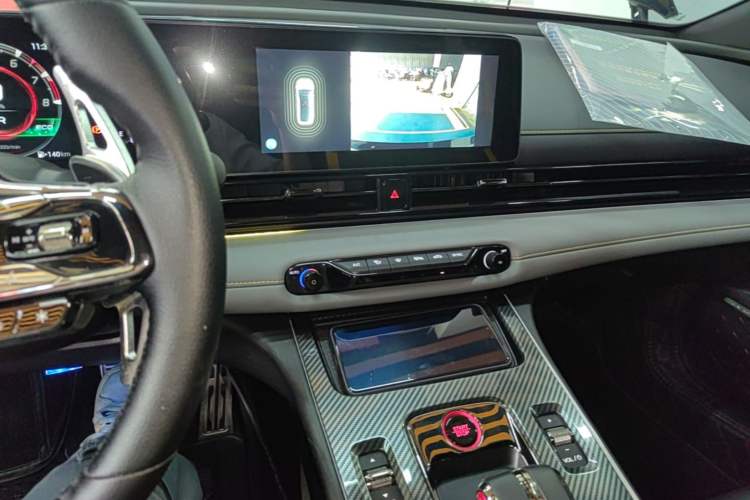 Used GAC Trumpchi EMPOW 2023 270T DCT J15 Version Audio And AC Panel