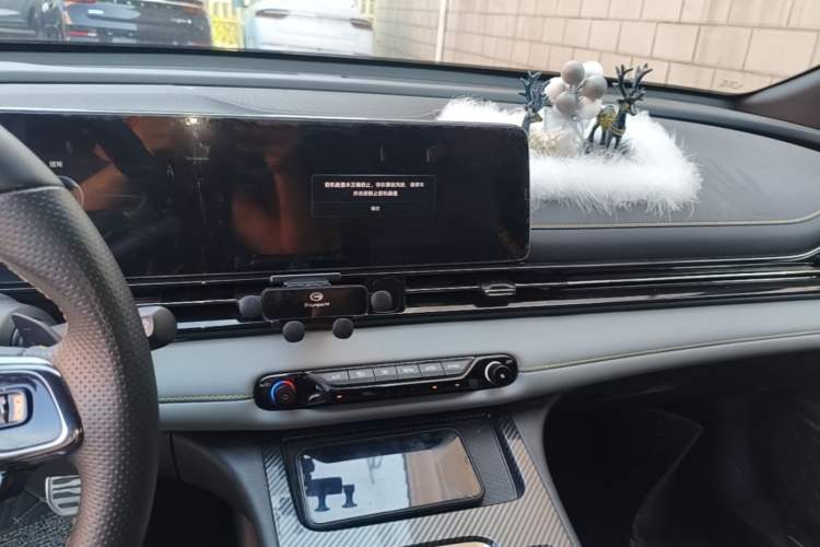 Used GAC Trumpchi EMPOW 2023 270T DCT J16 Version Audio And AC Panel