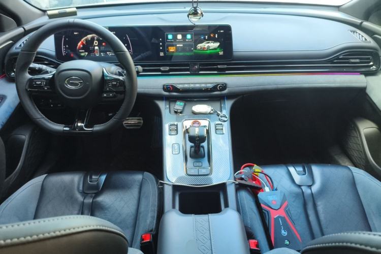 Used GAC Trumpchi EMPOW 2023 400T Automatic R PRO Center Console