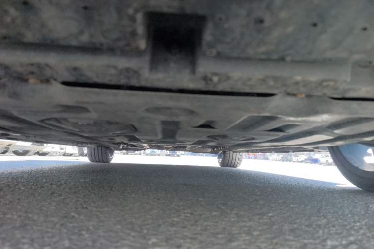 Used GAC Trumpchi EMPOW 2023 400T Automatic R MAX Chassis Front