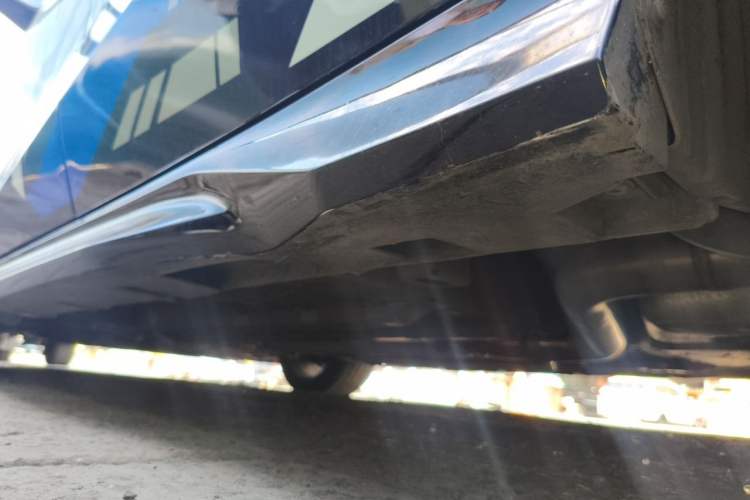 Used GAC Trumpchi EMPOW 2023 400T Automatic R PRO Chassis Rear Left