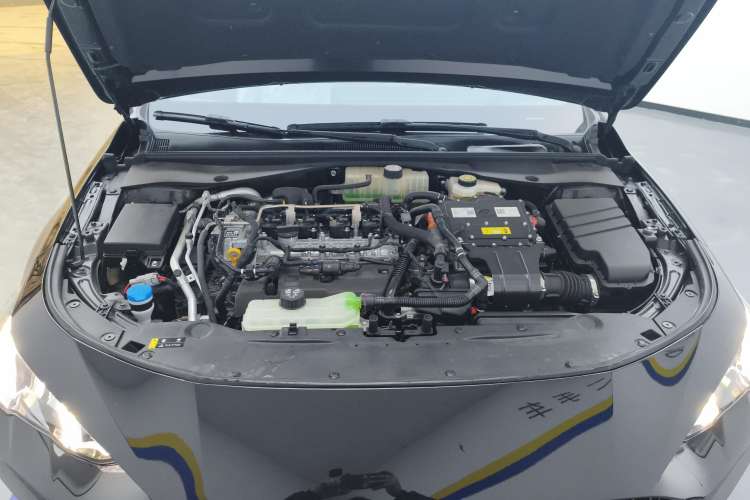Used GAC Trumpchi EMPOW 2023 Shadow Leopard H Smart Hybrid Edition Engine Bay