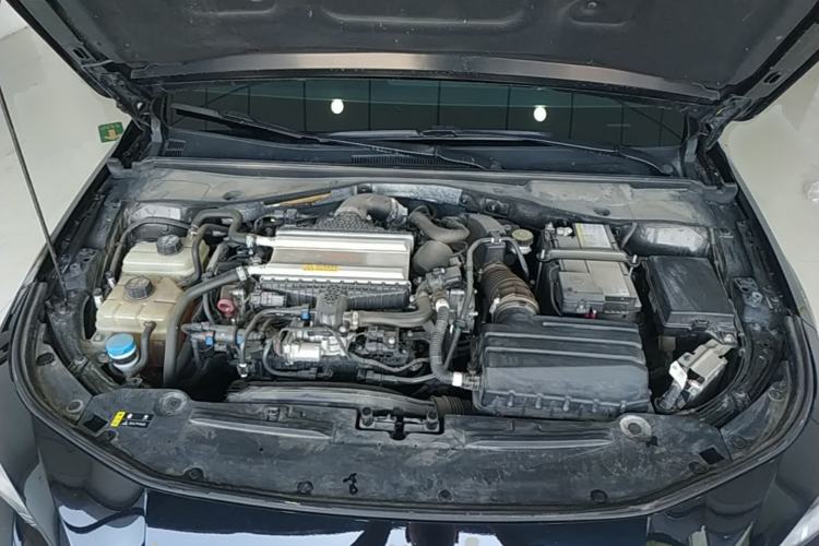 Used GAC Trumpchi EMPOW 2023 400T Automatic R MAX Engine Bay