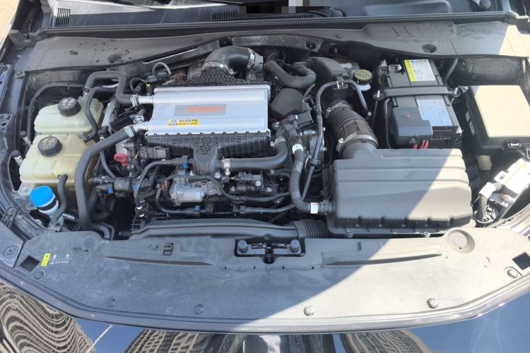Used GAC Trumpchi EMPOW 2023 400T Automatic R MAX Engine Bay