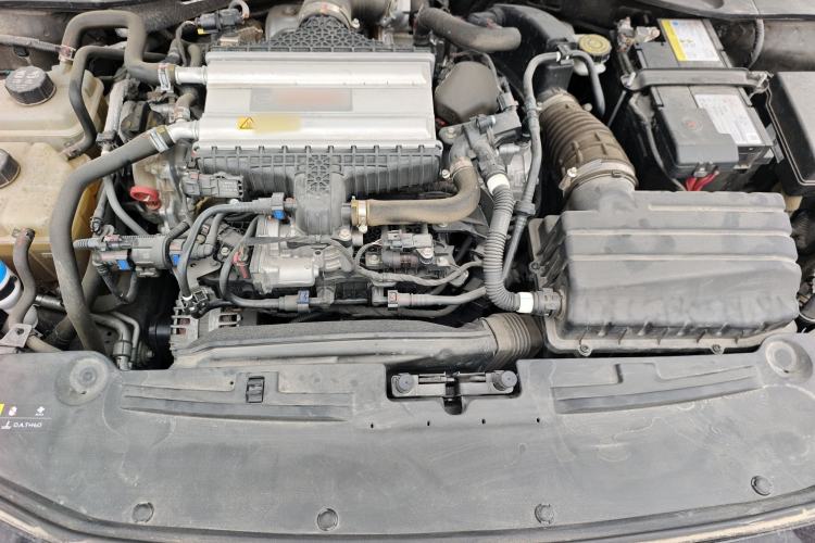 Used GAC Trumpchi EMPOW 2023 400T Automatic R PRO Engine Bay