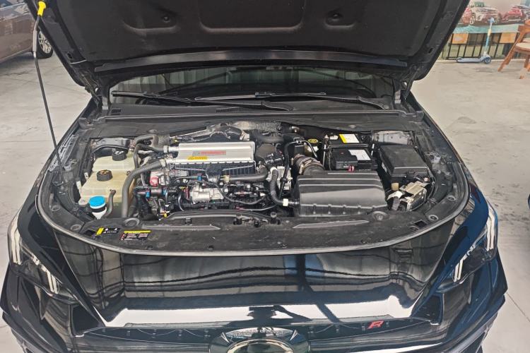 Used GAC Trumpchi EMPOW 2023 400T Automatic R PRO Engine Bay