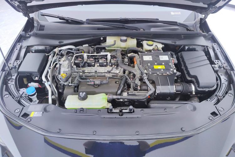 Used GAC Trumpchi EMPOW 2023 Shadow Leopard H High-Energy Hybrid Edition Engine Bay
