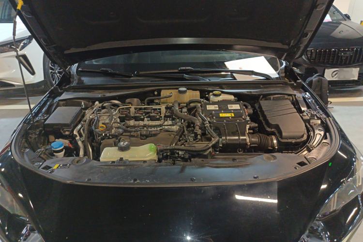 Used GAC Trumpchi EMPOW 2023 Shadow Leopard H High-Energy Hybrid Edition Engine Bay