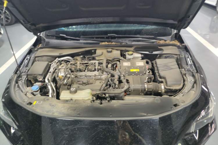 Used GAC Trumpchi EMPOW 2023 Shadow Leopard H High-Energy Hybrid Edition Engine Bay