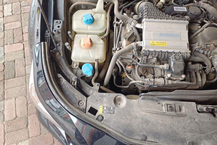 Used GAC Trumpchi EMPOW 2023 270T DCT J16 Version Engine Bay Right