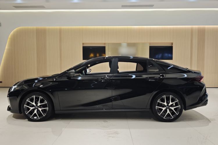 Used GAC Trumpchi EMPOW 2023 Shadow Leopard H Smart Hybrid Edition Exterior 6